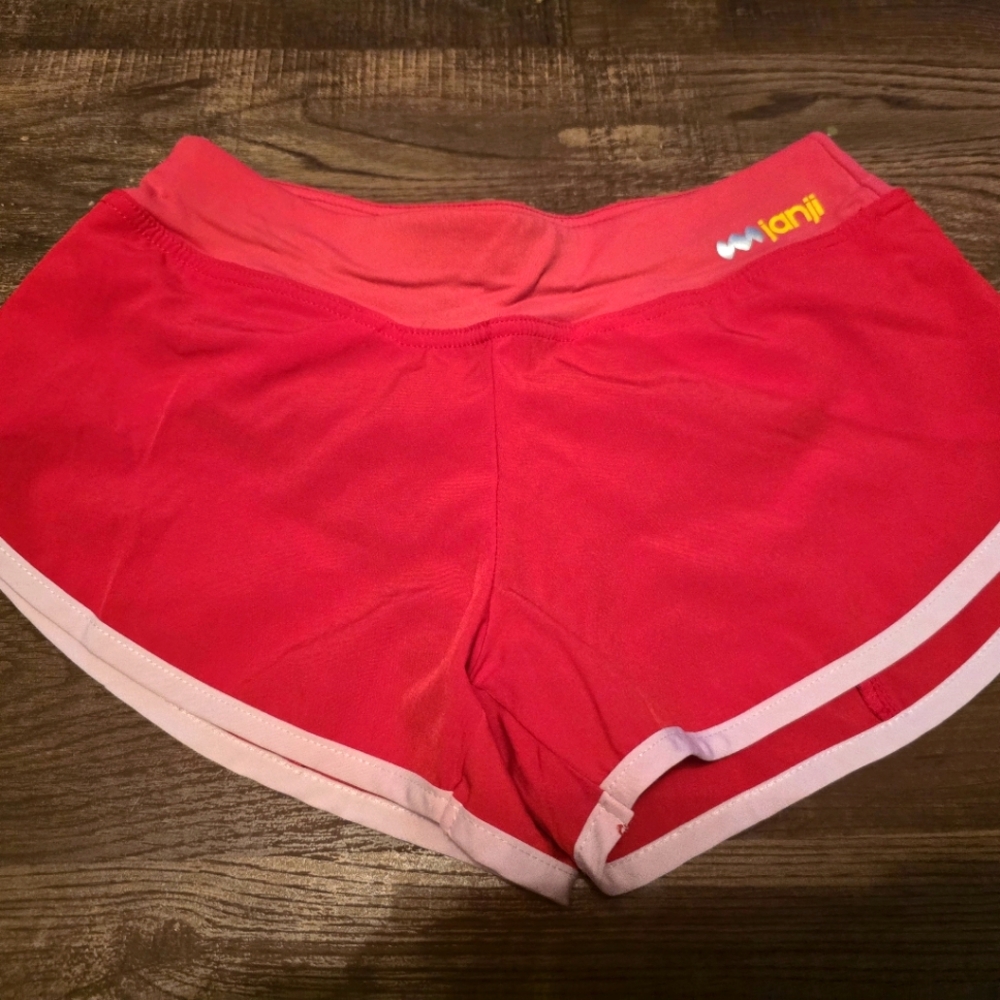 Janji shorts size XS